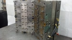 Medical Molds Hot Runner Multiple Slides